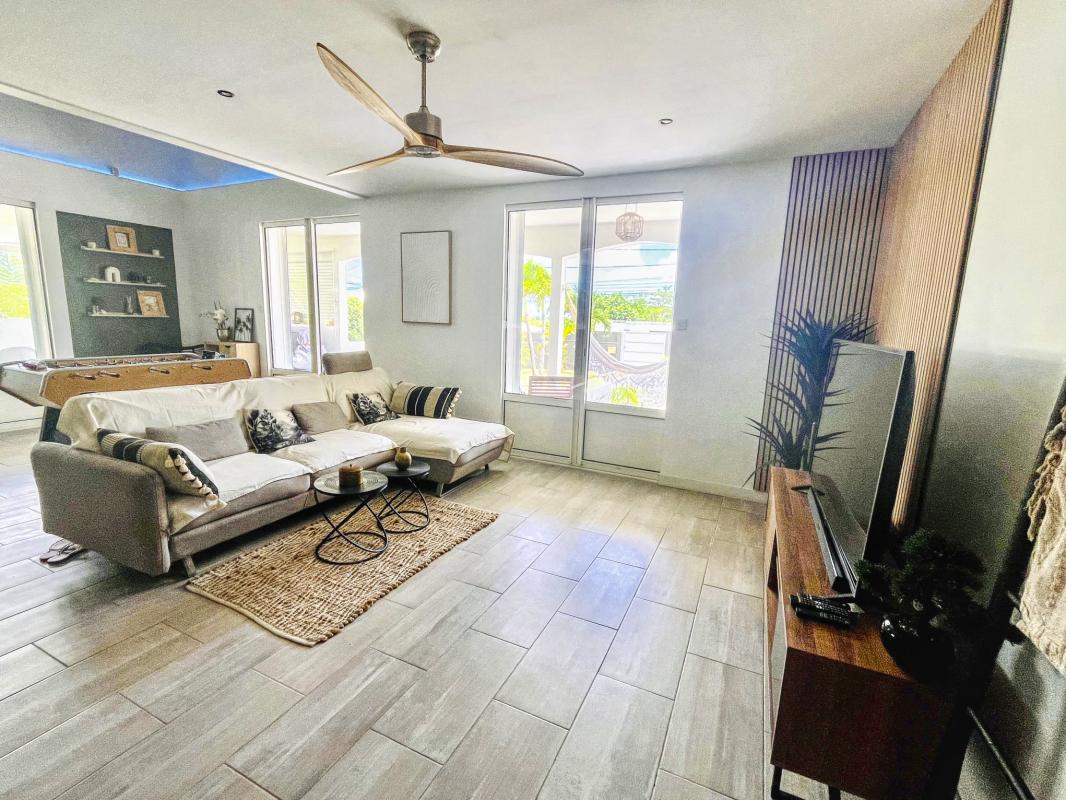 15.A louer villa avec piscine et vue mer St François Guadeloupe